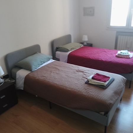 Bologna Quartiere Savena - Appartamento Di Stefano Bilik gambar